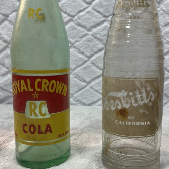 Glass bottles - Picture 3 of 5